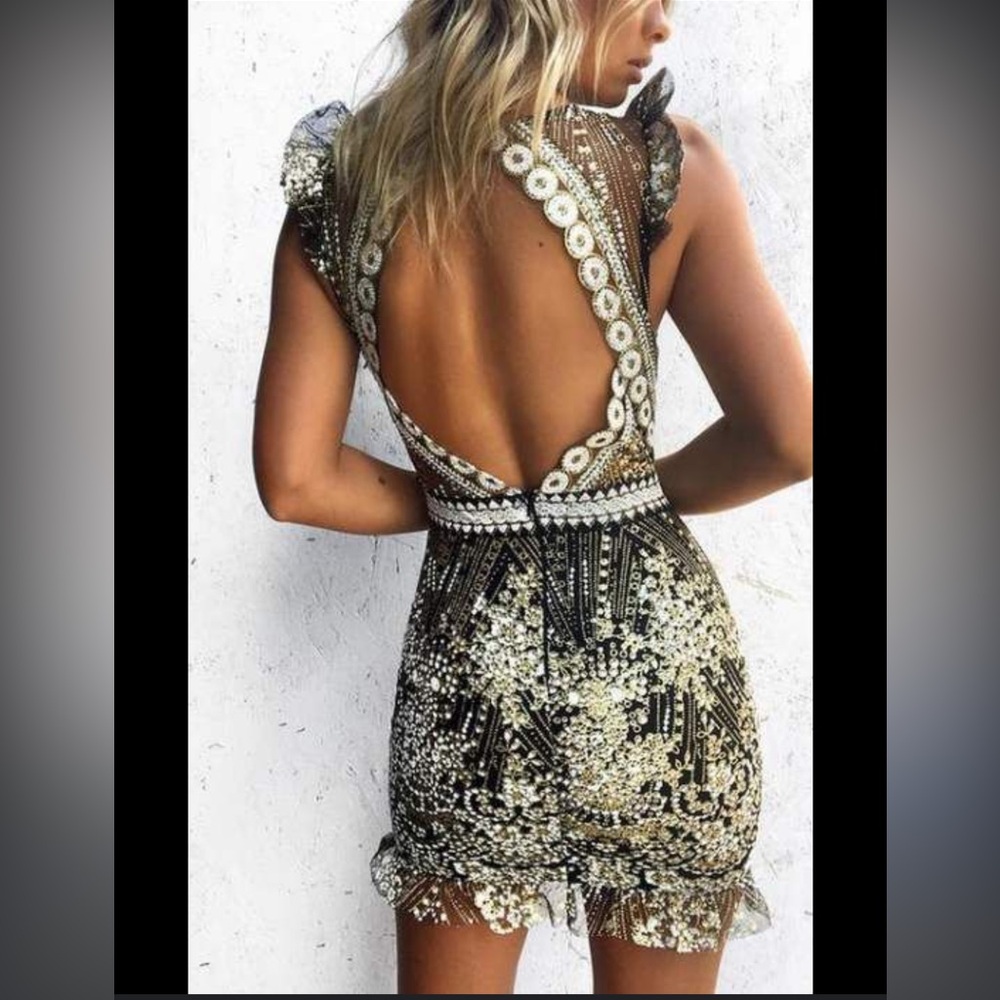 HELLO MOLLY Sequin Mini Dress Match Me Dress Black & Gold Size 6